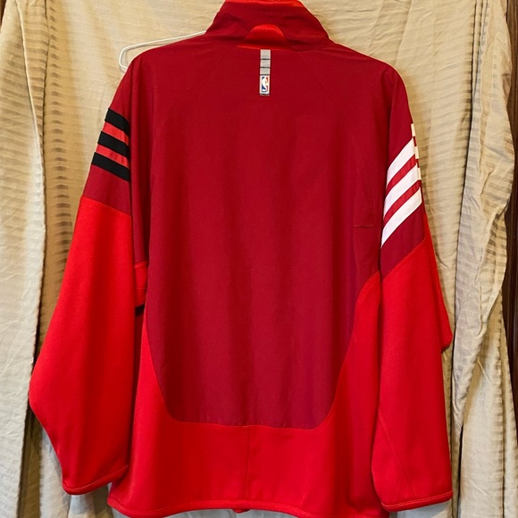 adidas NBA Chicago Bulls Jacket - Picture 2 of 16